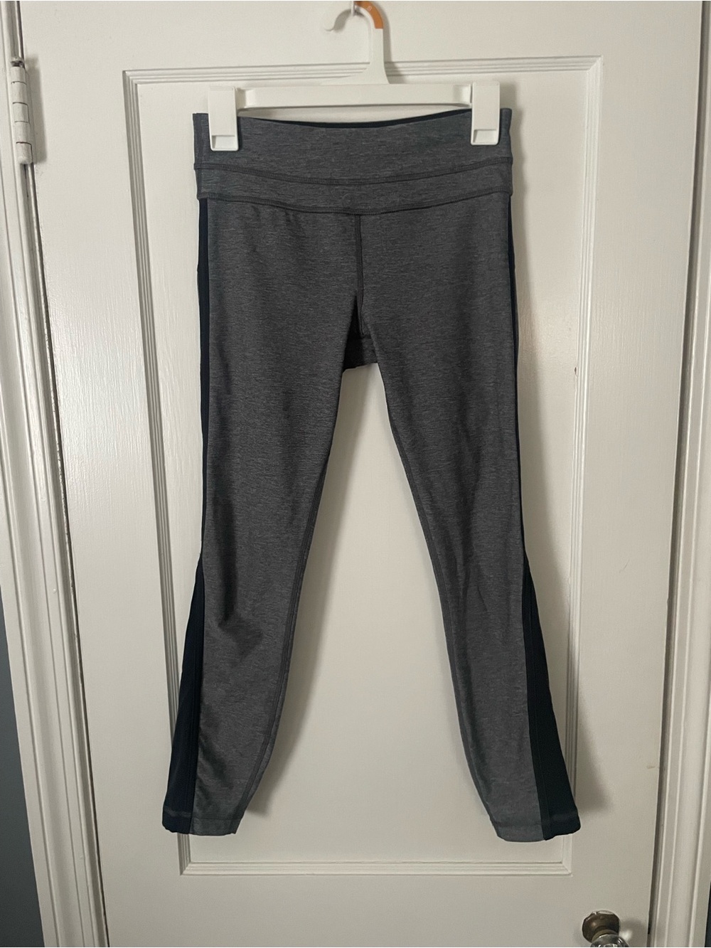 Lululemon Run Pace Tight Leggings Heathered Gray Crop 25” full on luxtreme Sz 4